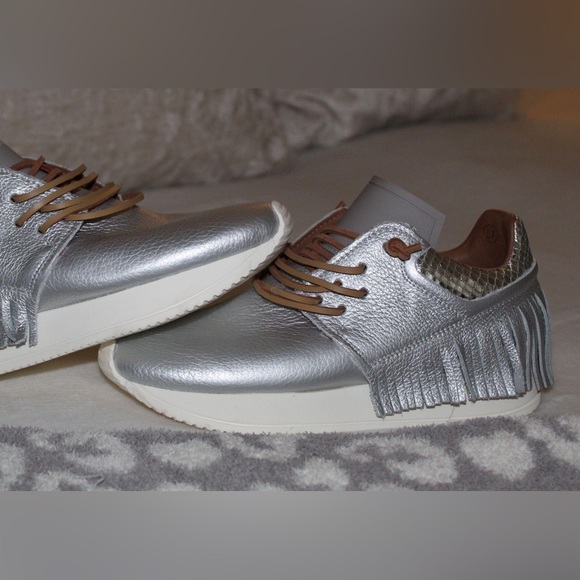 Esseutesse Silver Leather Fringe Sneaker - Picture 4 of 4